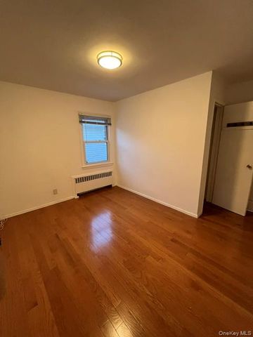 157-43 20th Avenue 1Fl, Whitestone, NY 11357