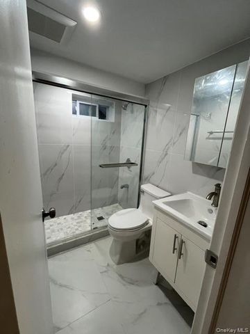 157-43 20th Avenue 1Fl, Whitestone, NY 11357