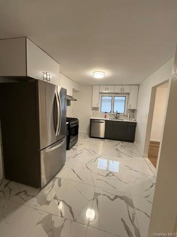 157-43 20th Avenue 1Fl, Whitestone, NY 11357