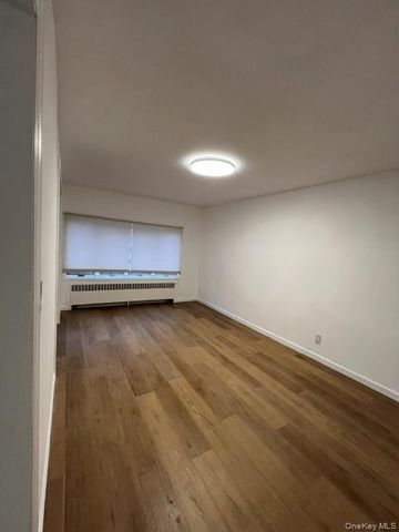 157-43 20th Avenue 1Fl, Whitestone, NY 11357