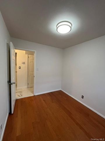 157-43 20th Avenue 1Fl, Whitestone, NY 11357