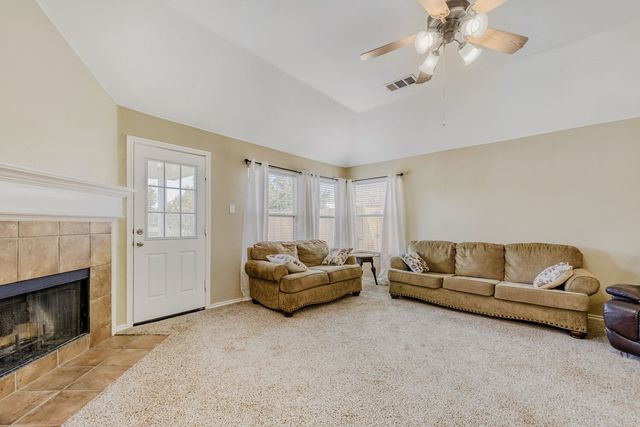 9909 Lamberton Terrace, Fort Worth, TX 76244