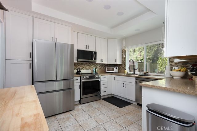 725 San Ramon, Fullerton, CA 92835