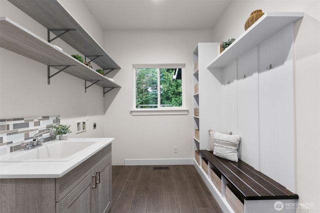 7920 Kamerlyn Hill Lane SE, Olympia, WA 98513