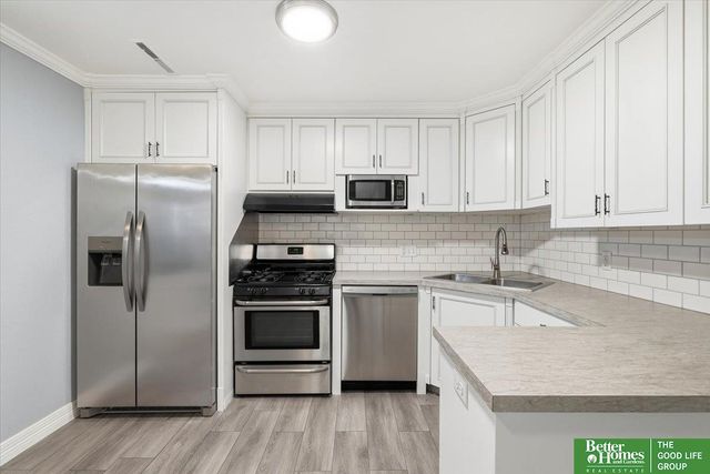 3109 Surfwood Drive, Carter Lake, IA 51510