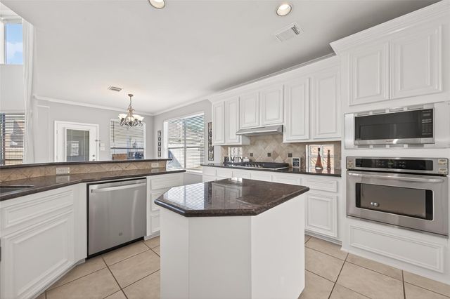 5911 Canyon Brook Court, Sugar Land, TX 77479