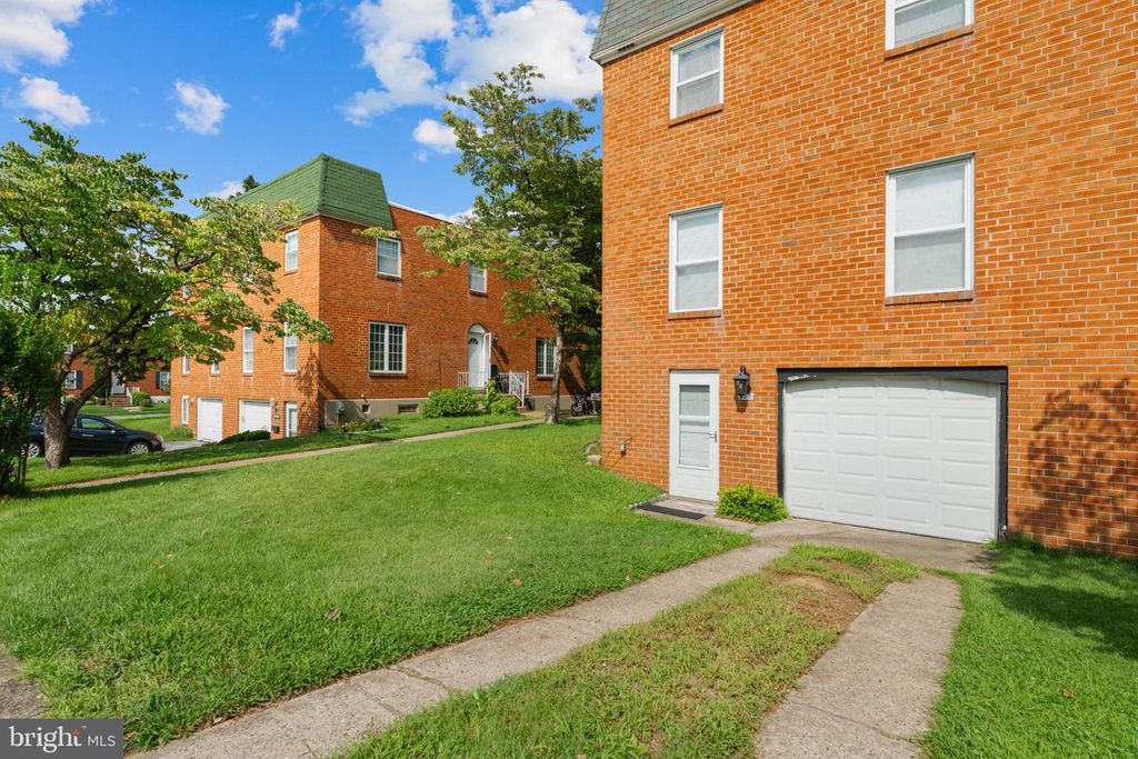 105 RENNARD TER, PHILADELPHIA, PA 19116 — photo 4