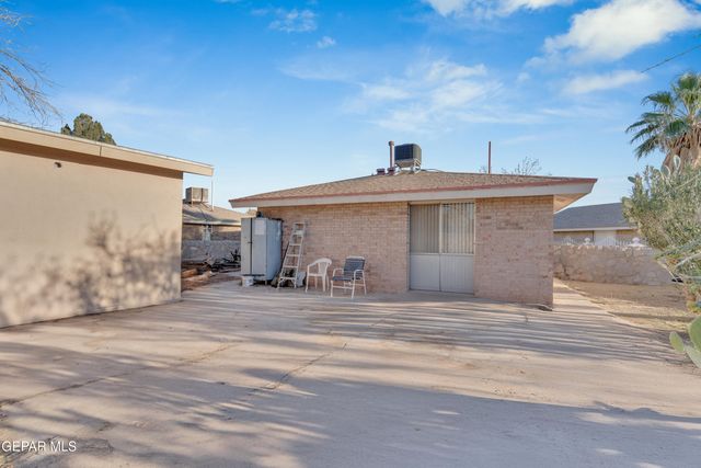 9700 STAUBACH Drive, El Paso, TX 79927