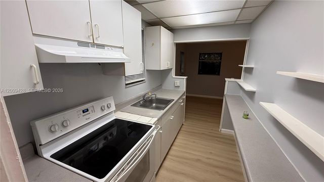 1725 Roosevelt St Rear Cottage, Hollywood, FL 33020