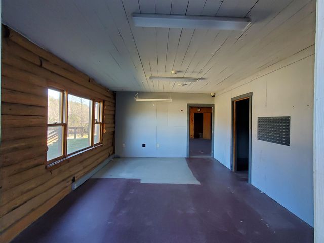 25 Hathorn Drive, Enfield, NH 03748