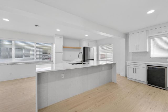 2095 SW 14 Avenue SW, Boynton Beach, FL 33426
