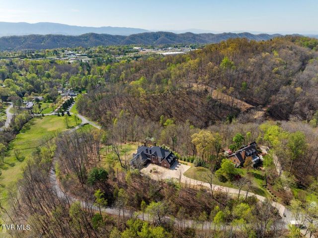 54 Three Oaks Drive, Bristol, TN 37620