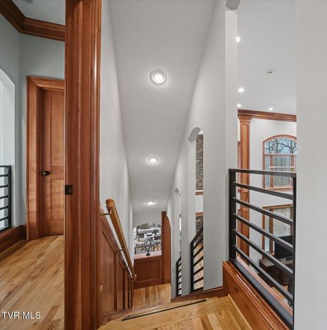 54 Three Oaks Drive, Bristol, TN 37620