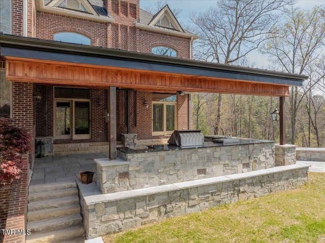 54 Three Oaks Drive, Bristol, TN 37620