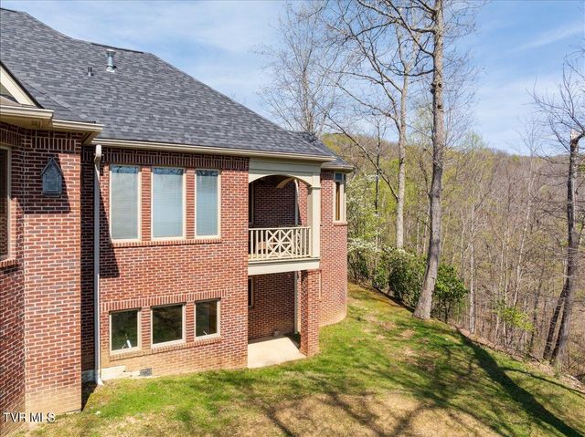 54 Three Oaks Drive, Bristol, TN 37620