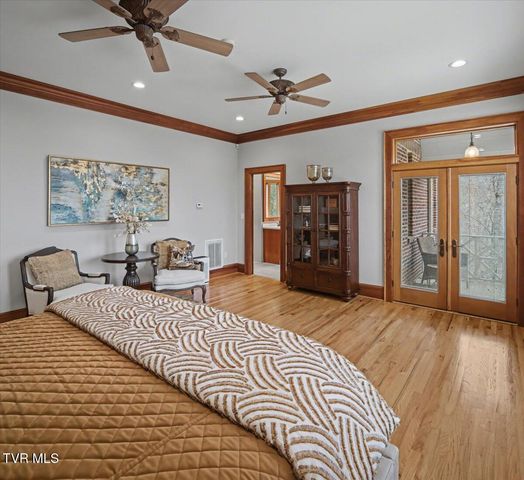 54 Three Oaks Drive, Bristol, TN 37620