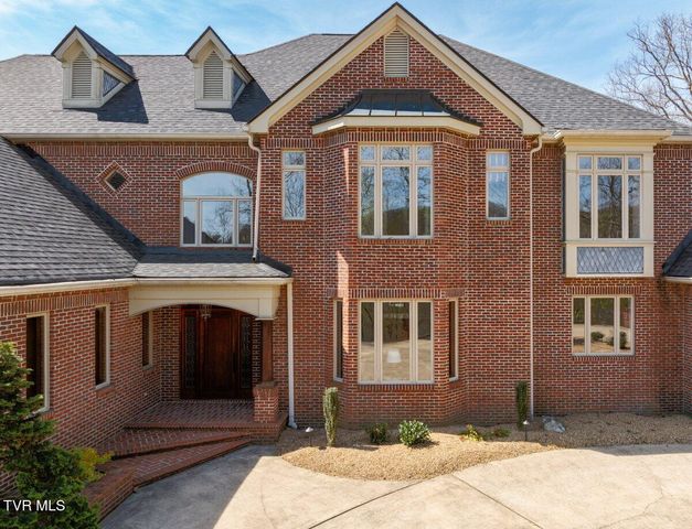 54 Three Oaks Drive, Bristol, TN 37620