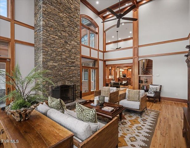 54 Three Oaks Drive, Bristol, TN 37620