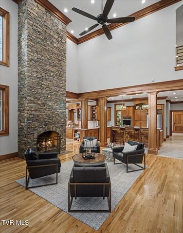 54 Three Oaks Drive, Bristol, TN 37620
