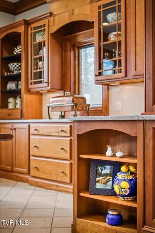 54 Three Oaks Drive, Bristol, TN 37620