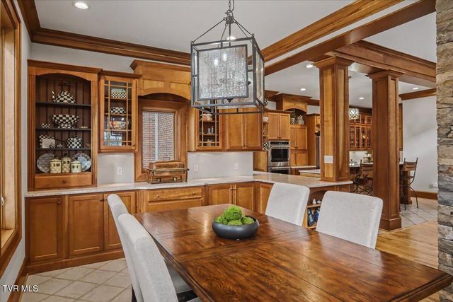54 Three Oaks Drive, Bristol, TN 37620