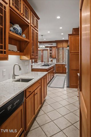 54 Three Oaks Drive, Bristol, TN 37620