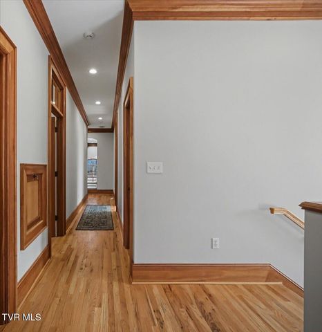 54 Three Oaks Drive, Bristol, TN 37620