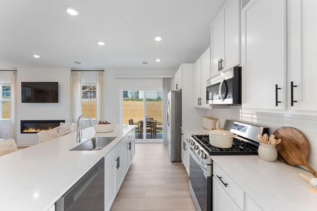 4012 Hayward Avenue N, Oakdale, MN 55025