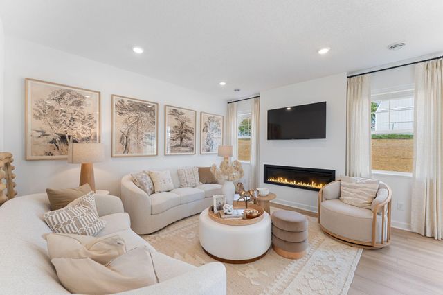 4012 Hayward Avenue N, Oakdale, MN 55025