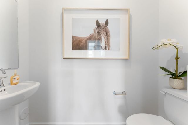 4012 Hayward Avenue N, Oakdale, MN 55025