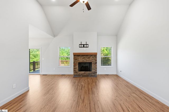 31 Caperton Way, Greer, SC 29651