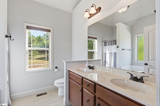 31 Caperton Way, Greer, SC 29651