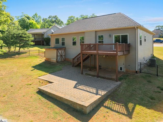 31 Caperton Way, Greer, SC 29651