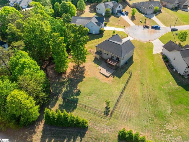 31 Caperton Way, Greer, SC 29651
