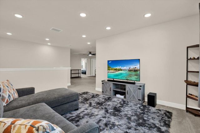 11208 SEATTLE WREN AVENUE, Weeki Wachee, FL 34614