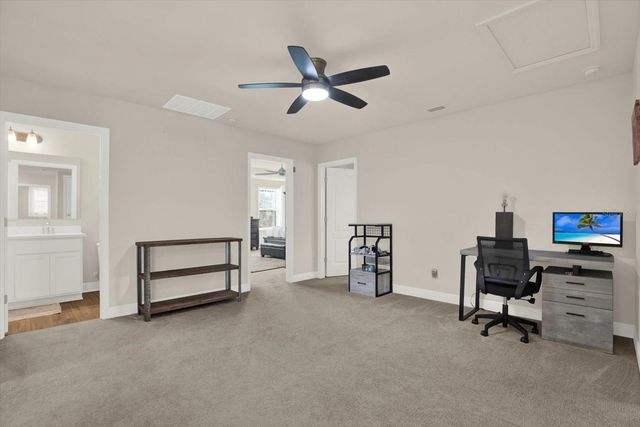 11208 SEATTLE WREN AVENUE, Weeki Wachee, FL 34614