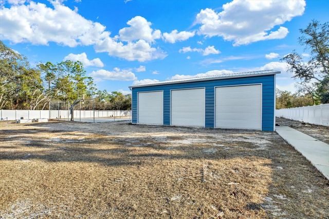 11208 SEATTLE WREN AVENUE, Weeki Wachee, FL 34614