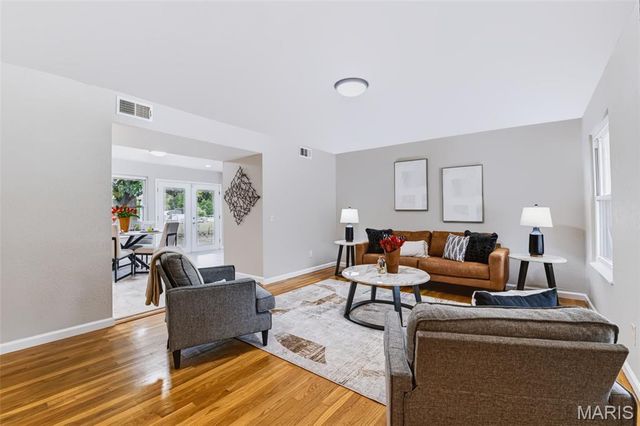 11097 Worchester Drive, St Louis, MO 63136