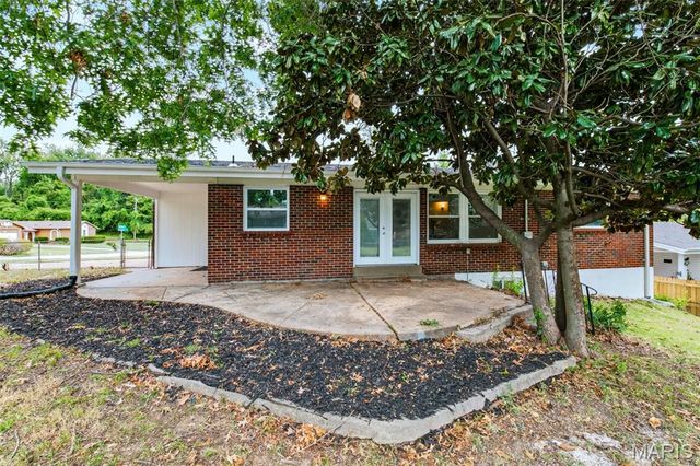 11097 Worchester Drive, St Louis, MO 63136
