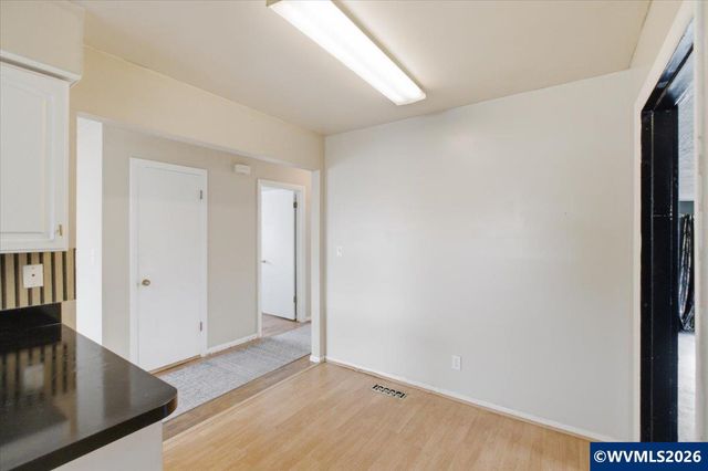 1208 28th Av SE, Albany, OR 97322