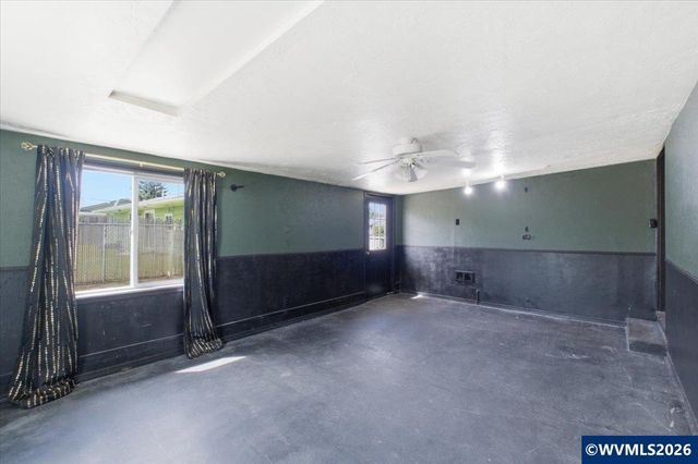 1208 28th Av SE, Albany, OR 97322