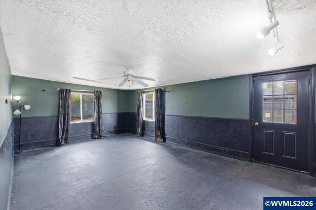 1208 28th Av SE, Albany, OR 97322