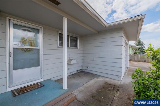 1208 28th Av SE, Albany, OR 97322
