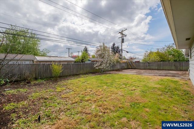 1208 28th Av SE, Albany, OR 97322