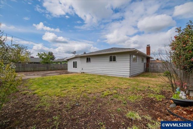 1208 28th Av SE, Albany, OR 97322