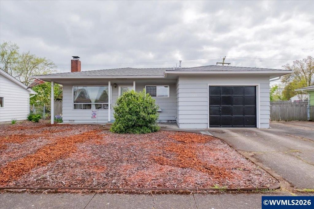 1208 28th Av SE, Albany, OR 97322