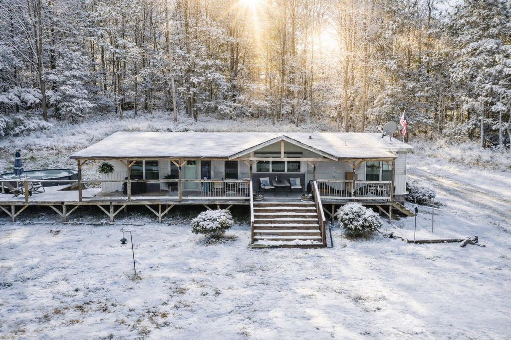 995 Trusty Road, Hustonville, KY 40437