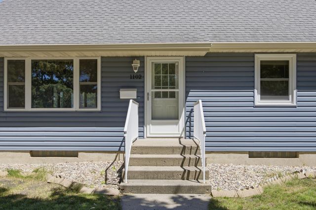1102 1st Street S, Moorhead, MN 56560