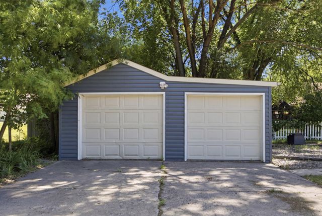 1102 1st Street S, Moorhead, MN 56560