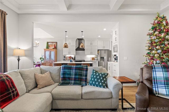 4146 Uhl Drive, Jeffersonville, IN 47130